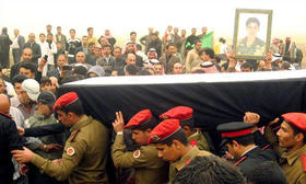 Funeral de un sargento del ejército Abdullah Ahmed Youssef