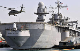 El Blue Ridge es el barco de comando de la Séptima Flota