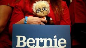 Muñeco de Bernie Sanders