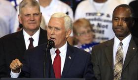 El vicepresidente Mike Pence en una reunión con exiliados venezolanos en Miami. El vicepresidente Mike Pence en una reunión con exiliados venezolanos en Miami