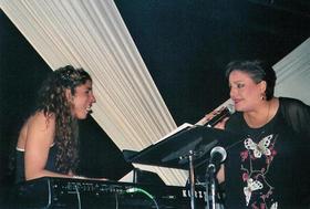 Lena y Malena durante una de sus actuaciones juntas