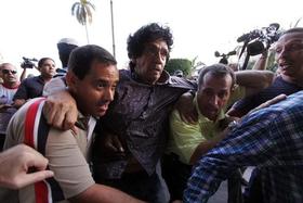 Reinaldo Escobar sufrió un masivo acto de repudio en la calle 23 y G por parte de seguidores del régimen