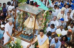 Procesión por la Virgen de la Caridad del Cobre en La Habana