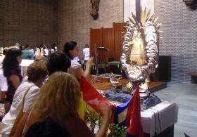 Misa de la comunidad cubana en Madrid, el 8 de septiembre de 2009. (MS)
