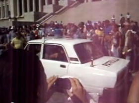 Activistas protestan contra el Gobierno en el Capitolio de La Habana