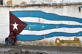 Un habanero a la espera, el 23 de abril de 2009. (AFP)