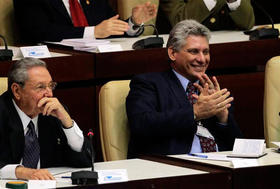 Raúl Castro y Miguel Díaz-Canel