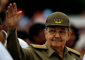 Raúl Castro demoró 17 días en visitar la zona afectada por el Gustav
