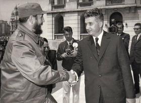 Nicolae Ceaucescu y Fidel Castro en esta foto de archivo