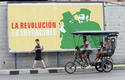 Valla con imaginario de La Revolución