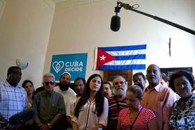 Rosa María Payá, al centro, junto a miembros de la Red Latinoamericana de Jóvenes por la Democracia, durante la conferencia de prensa que siguió la celebración de la ceremonia de entrega del premio Oswaldo Payá