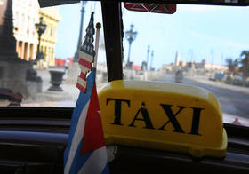 Dentro de un taxi en La Habana