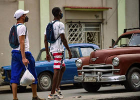 La capital cubana vive una aparente calma, a pesar de que se mantiene la tensión en las familias que tienen manifestantes presos por las protestas del 19 de julio, y que no han recibido la suficiente información sobre su destino