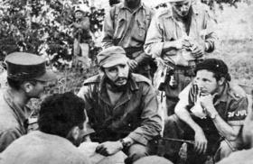 Fidel y Raúl Castro en la Sierra Maestra