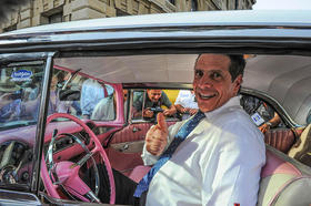 El gobernador de Nueva York, Andrew Cuomo, durante su visita a Cuba