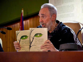 Fidel Castro, durante la presentación del libro “Guerrillero del tiempo”