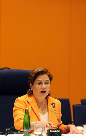Patricia Espinoza, secretaria de Relaciones Exteriores de México, durante la cumbre UE-Grupo de Río, el 13 de mayo de 2009, en Praga. (AFP)