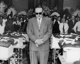Manuel Urrutia en el homenaje póstumo a los expedicionarios del yate Granma, Capitolio Nacional, 9 de febrero de 1959