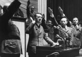 Hitler le declara la guerra a Estados Unidos, el 11 de diciembre de 1941, en el  Reichstag