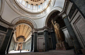 Interior del Capitolio Nacional de Cuba, que en la actualidad se encuentra en proceso de remodelación