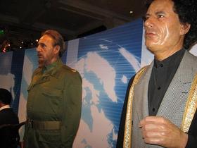 Figuras de cera de Fidel Castro y Muamar el Gadafi en el Museo de Madame Tussaud