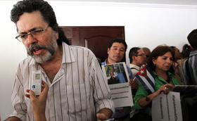 Abel Prieto, exministro de Cultura, exmiembro del Buró Político del Partido Comunista de Cuba y asesor del gobernante Raúl Castro participa en los actos de repudio protagonizados por la delegación cubana en el marco de la celebración de la Cumbre de las Américas en Panamá