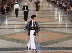 Desfile de la casa de modas Chanel en Cuba