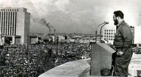 Fidel Castro proclama la 'Segunda Declaración de La Habana' en 1962, como respuesta a la exclusión de la OEA. 
