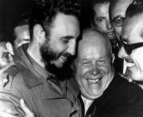 Castro y Kruschev, protagonistas de la Guerra Fría.