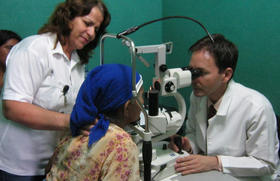 Médicos cubanos en otros países