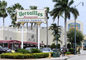 El Versailles, restaurante, cafetería y pastelería de Miami