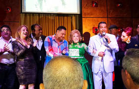 Rosita Fornés celebra su cumpleaños en The Place of Miami en 2015
