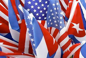 Banderas cubana y norteamericana