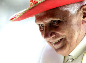 El papa Benedicto XVI en el Vaticano. (AP)