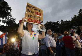 Exiliados cubanos en Tampa a favor de elecciones libres en Cuba