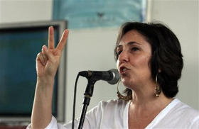 Mariela Castro, en los actos por el Día contra la Homofobia. La Habana, 16 de mayo de 2009. (AP) Mariela Castro, en los actos por el Día contra la Homofobia. La Habana, 16 de mayo de 2009. (AP)