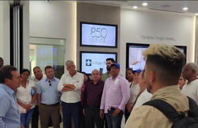 Empresarios cubanos, miembros del sector privado en la Isla, en reunión en Miami
