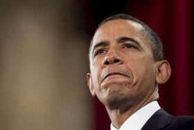 El presidente Barack Obama pronuncia un discurso ante la Cámara de Comercio de EEUU en Washington D.C., EEUU, el lunes, 7 de febrero de 2011