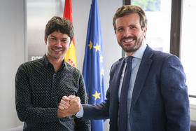 Yunior García y Pablo Casado, presidente del Partido Popular español