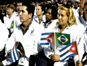 Médicos cubanos que prestan sus labores en Brasil