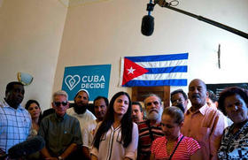 Cuba Decide es un proyecto de plebiscito sobre el sistema político cubano. En la foto aparecen miembros de la organización en una rueda de prensa en La Habana el 22 de febrero de 2017