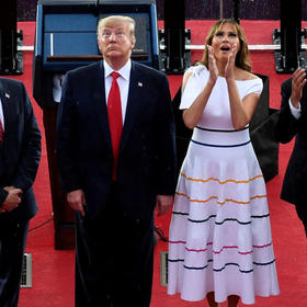 Donald Trump y su esposa Melania durante la celebración del 4 de Julio en Washington D.C. Donald Trump y su esposa Melania durante la celebración del 4 de Julio en Washington D.C.
