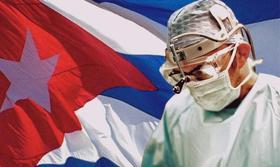 El gobierno cubano vuelve a establecer el permiso de salida para todos los médicos de la Isla
