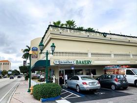 Versailles Bakery, Miami