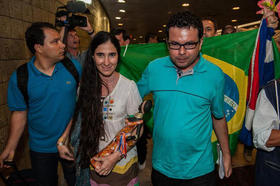 Yoani Sánchez a su llegada a Recife, Brasil. Yoani Sánchez a su llegada a Recife, Brasil