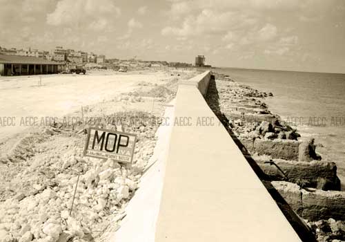 28_Construyendo Malecón